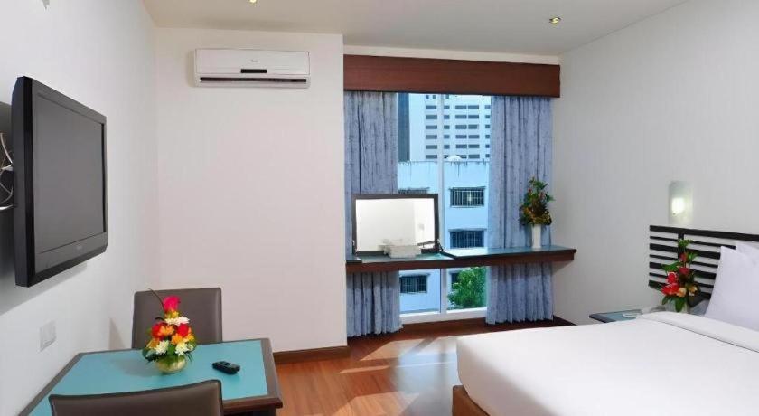 The Color Hotel Hat Yai Exteriör bild