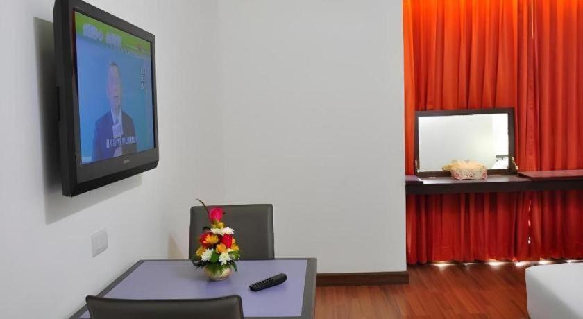 The Color Hotel Hat Yai Exteriör bild